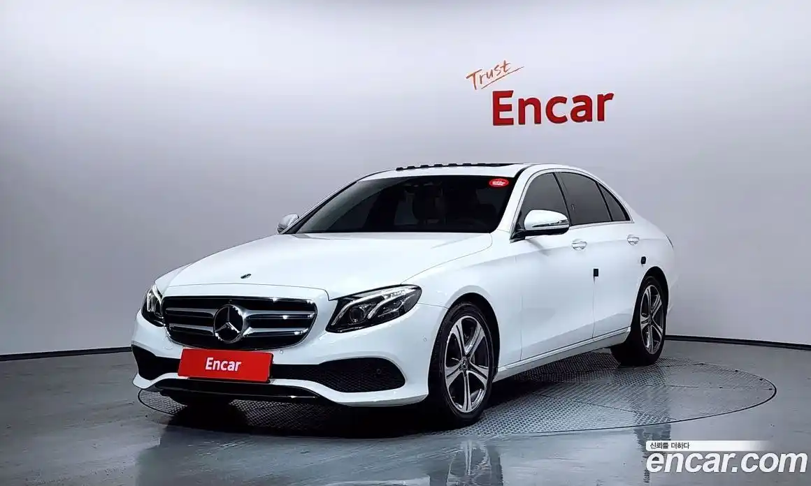 Mercedes-Benz E-Class 2018 2.0 Автомат в Москве № 413270, фото 1