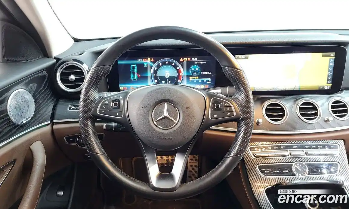 Mercedes-Benz E-Class 2018 2.0 Автомат в Москве № 413270, фото 13