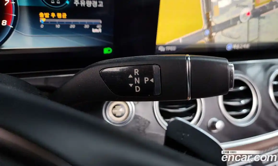 Mercedes-Benz E-Class 2018 2.0 Автомат в Москве № 413270, фото 9