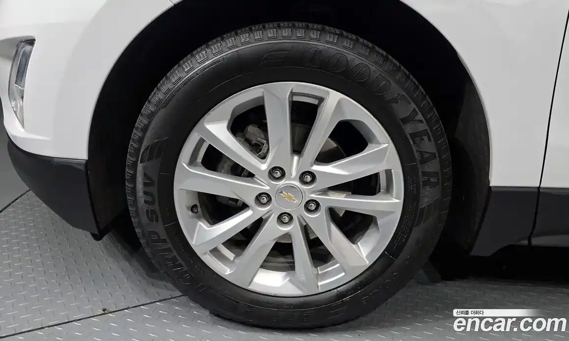 Chevrolet Equinox 2020 1.6 Автомат в Москве № 41350, фото 16