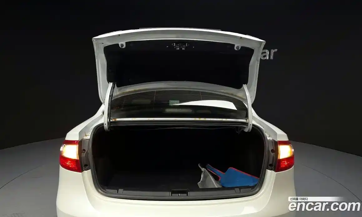 Renault SM3 2013 1.6 Автомат в Москве № 423915, фото 20