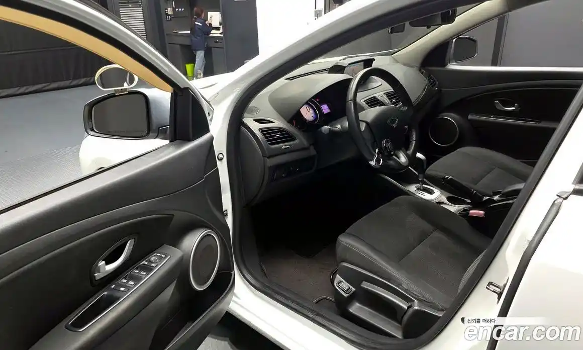 Renault SM3 2013 1.6 Автомат в Москве № 423915, фото 10