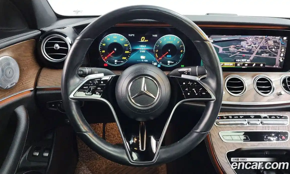 Mercedes-Benz E-Class 2021 2.0 Автомат в Москве № 427049, фото 13