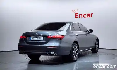 Mercedes-Benz E-Class 2021 2.0 Автомат в Москве № 427049, миниатюра 2