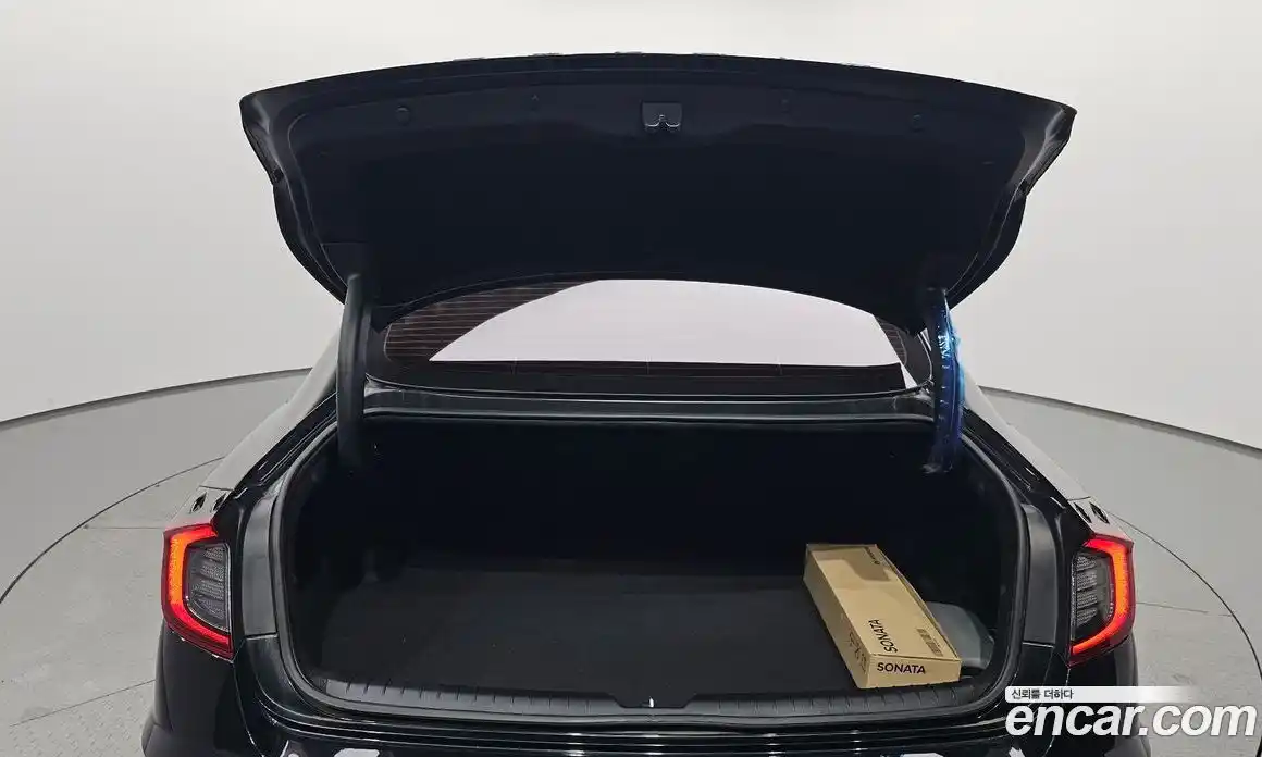 Hyundai Sonata 2022 2.0 Автомат в Москве № 44518, фото 4