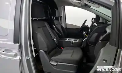 Hyundai Staria 2023 2.2 Автомат в Москве № 457830, миниатюра 11