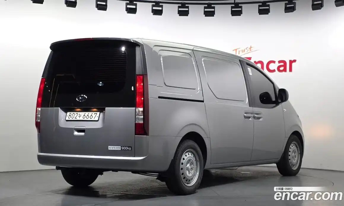 Hyundai Staria 2023 2.2 Автомат в Москве № 457830, фото 2