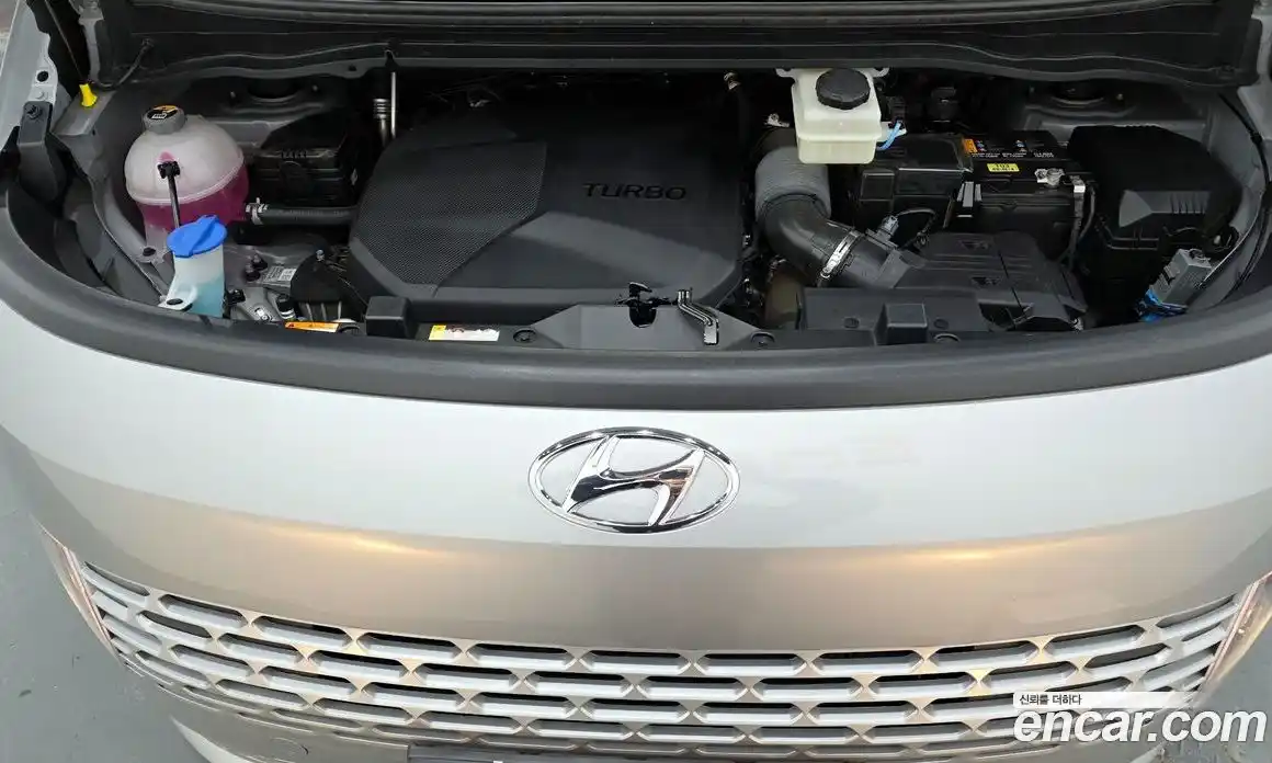 Hyundai Staria 2023 2.2 Автомат в Москве № 457830, фото 6