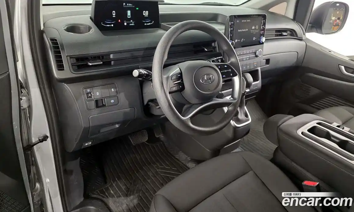 Hyundai Staria 2023 2.2 Автомат в Москве № 457830, фото 7