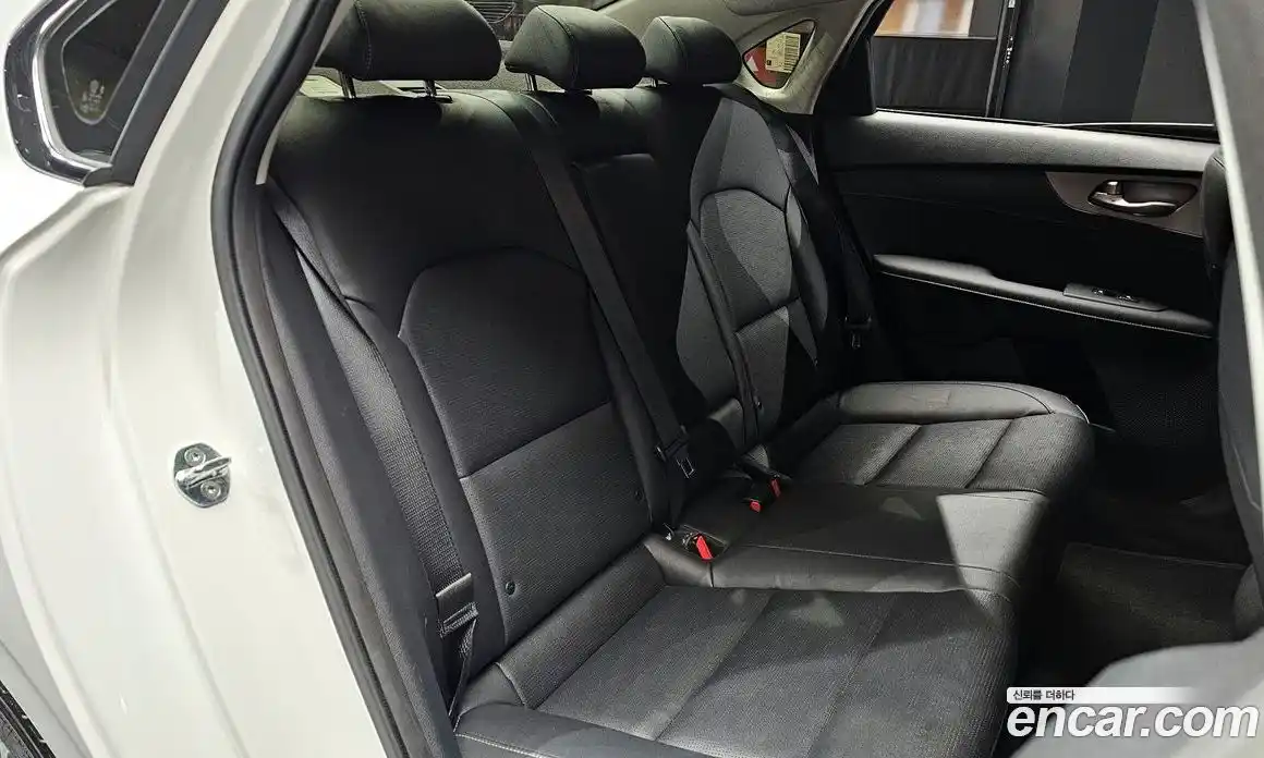 Kia K3 2021 1.6 Автомат в Москве № 461372, фото 12