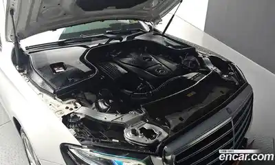 Mercedes-Benz E-Class 2017 2.0 Автомат в Москве № 467739, миниатюра 6