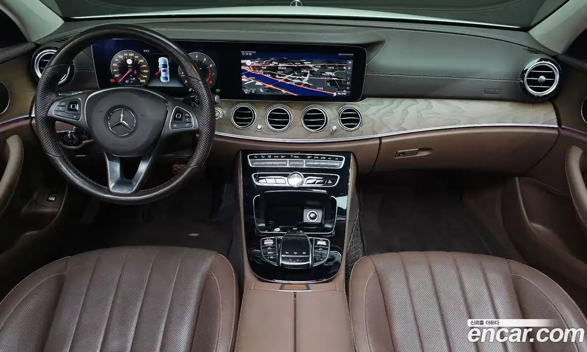 Mercedes-Benz E-Class 2017 2.0 Автомат в Москве № 467739, фото 7