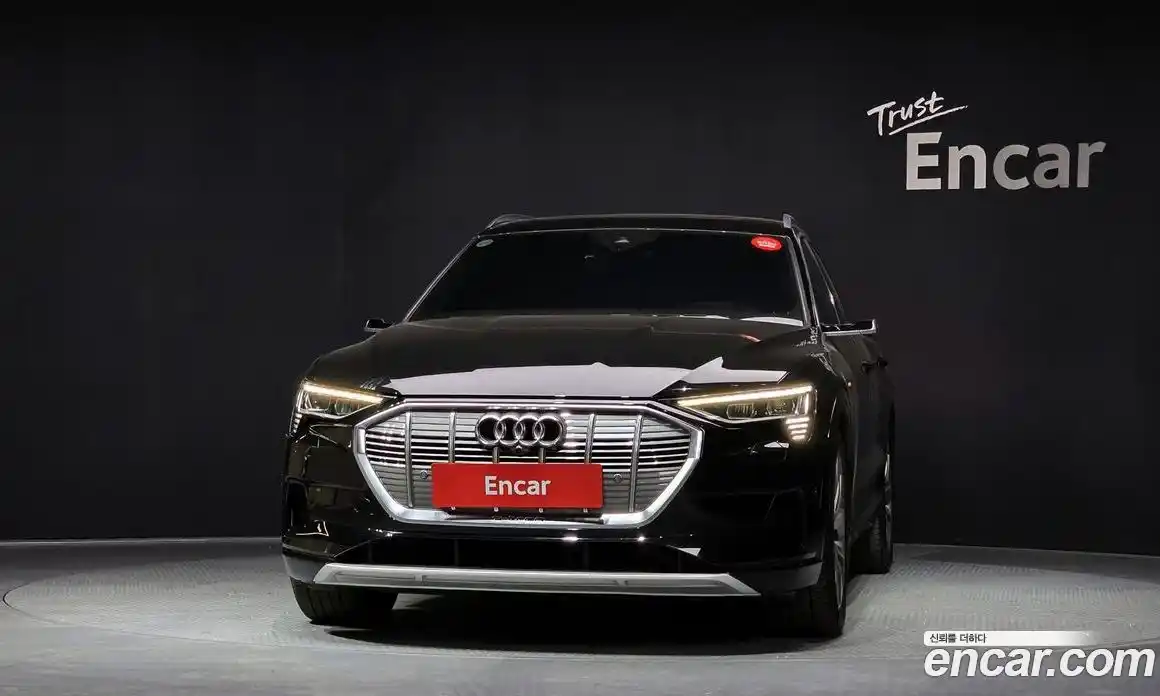 Audi e-tron 2020 0.2 Автомат в Москве № 468770, фото 3