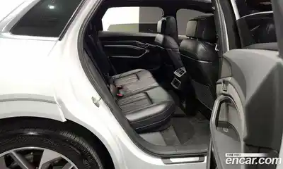 Audi e-tron 2021 0.2 Автомат в Москве № 468908, миниатюра 12