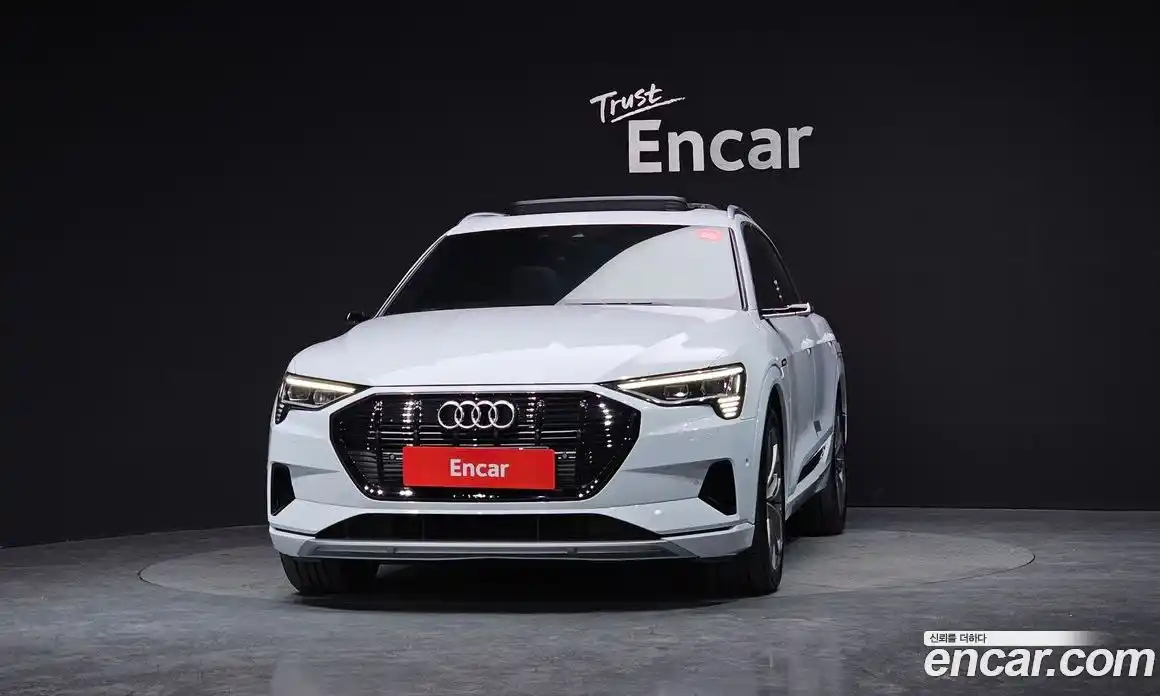 Audi e-tron 2021 0.2 Автомат в Москве № 468908, фото 3