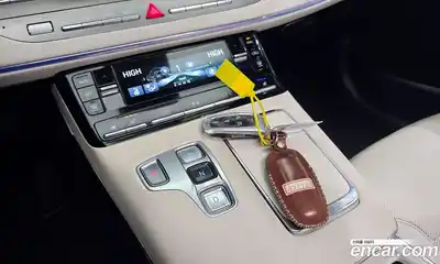 Hyundai Grandeur 2023 2.5 Автомат в Москве № 47087, миниатюра 10