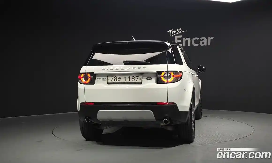 Land Rover Discovery Sport 2019 2.0 Автомат в Москве № 471163, фото 4