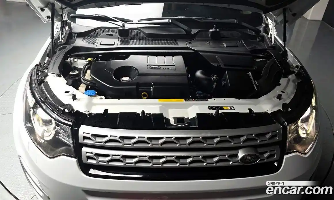 Land Rover Discovery Sport 2019 2.0 Автомат в Москве № 471163, фото 6