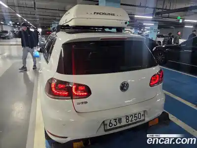 Volkswagen Golf 2011 2.0 Автомат в Москве № 472579, миниатюра 5