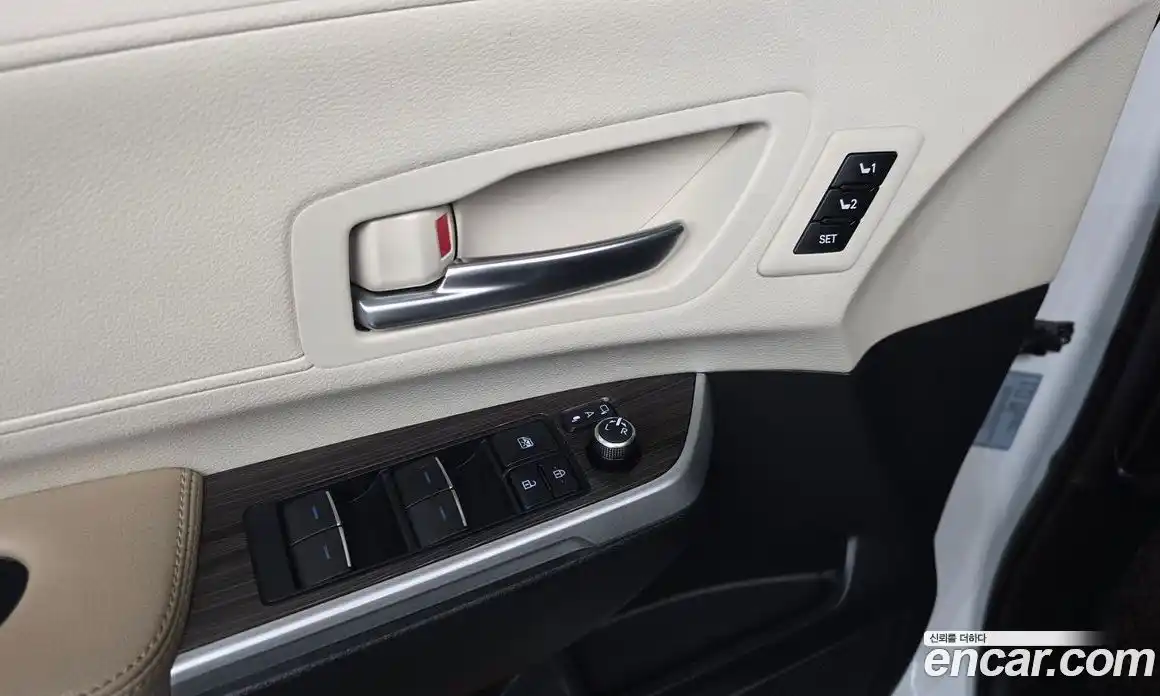 Toyota Sienna 2021 2.5 Автомат в Москве № 473023, фото 14