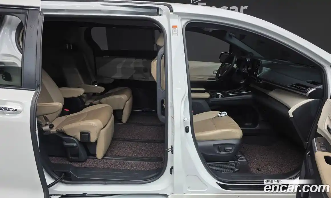 Toyota Sienna 2021 2.5 Автомат в Москве № 473023, фото 10