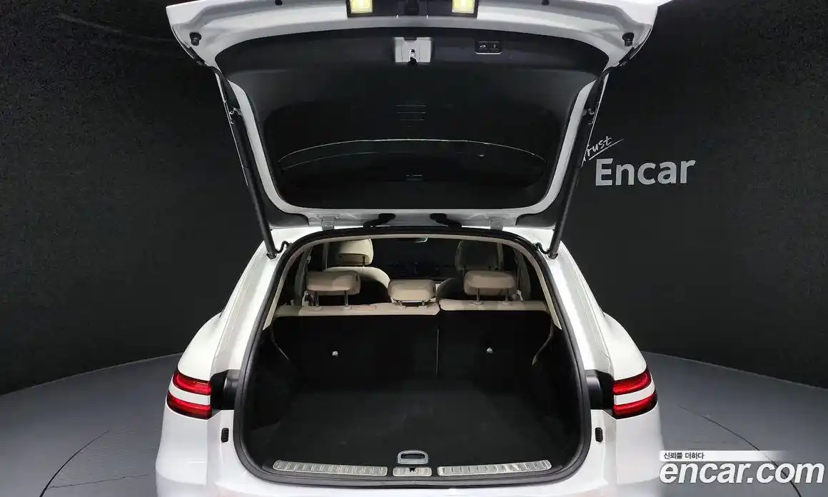 Genesis GV70 2023 2.2 Автомат в Москве № 57163, фото 2