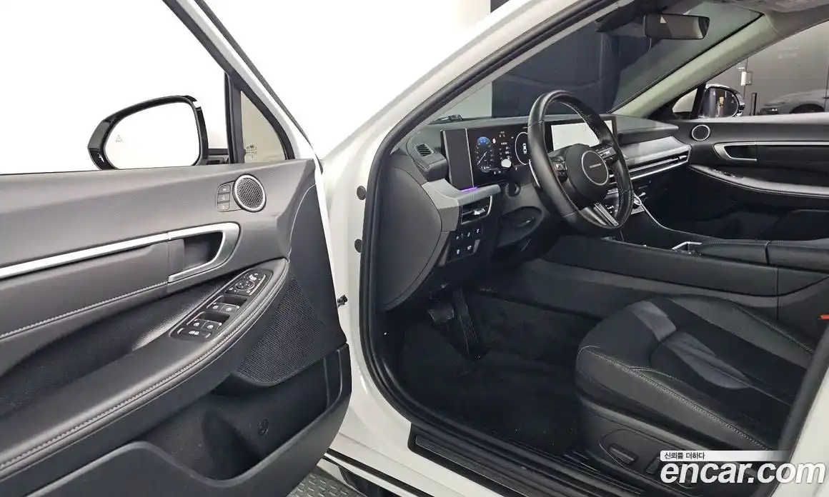 Hyundai Sonata 2024 1.6 Автомат в Москве № 8932, фото 12