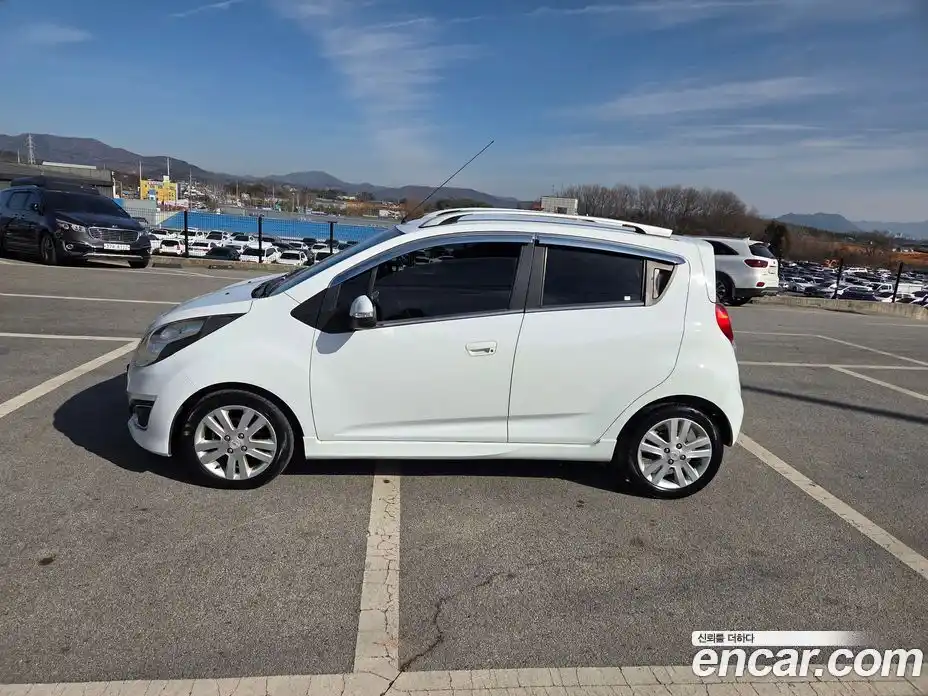 Chevrolet Spark 2015 1.0 Автомат в Москве № 90728, фото 3