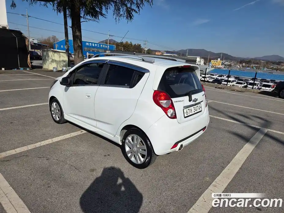 Chevrolet Spark 2015 1.0 Автомат в Москве № 90728, фото 4