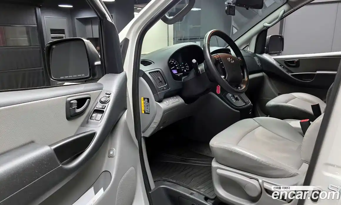 Hyundai Starex 2021 2.5 Автомат в Москве № 92754, фото 10