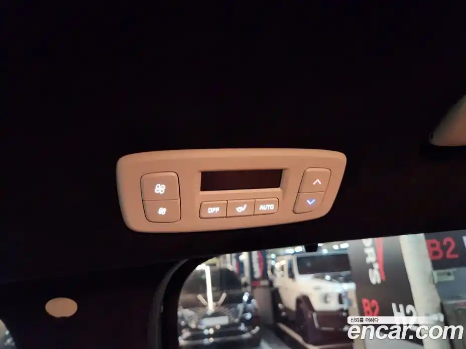 Kia Canival 2023 3.5 Автомат в Москве № 101786, фото 19