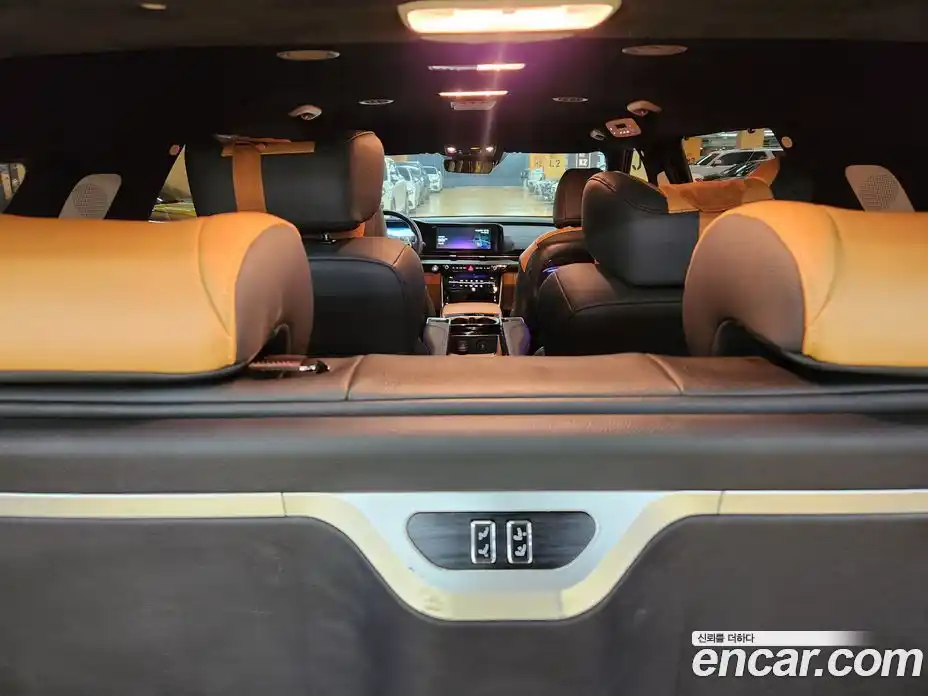 Kia Canival 2023 3.5 Автомат в Москве № 101786, фото 7