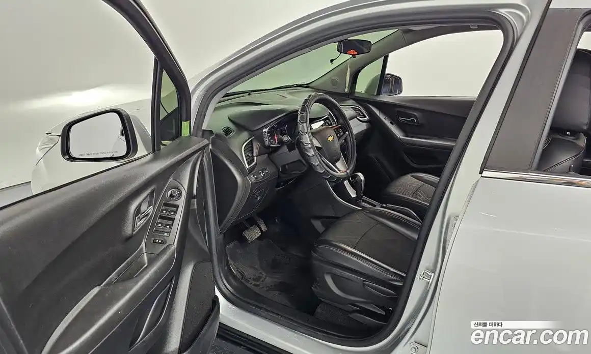 Chevrolet Trax 2017 1.4 Автомат в Москве № 103938, фото 4