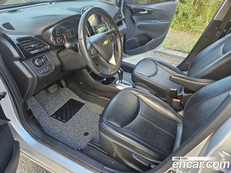 Chevrolet Spark 2017 1.0 Автомат в Москве № 104096, фото 9