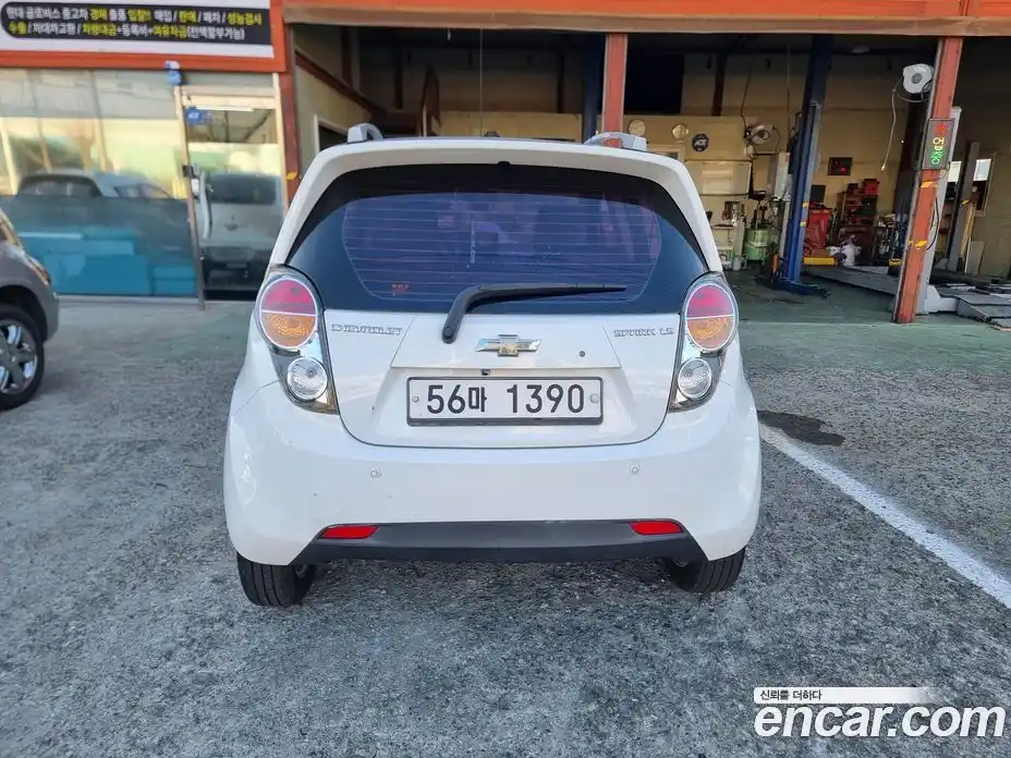 Chevrolet Spark 2012 1.0 Автомат в Москве № 104607, фото 4