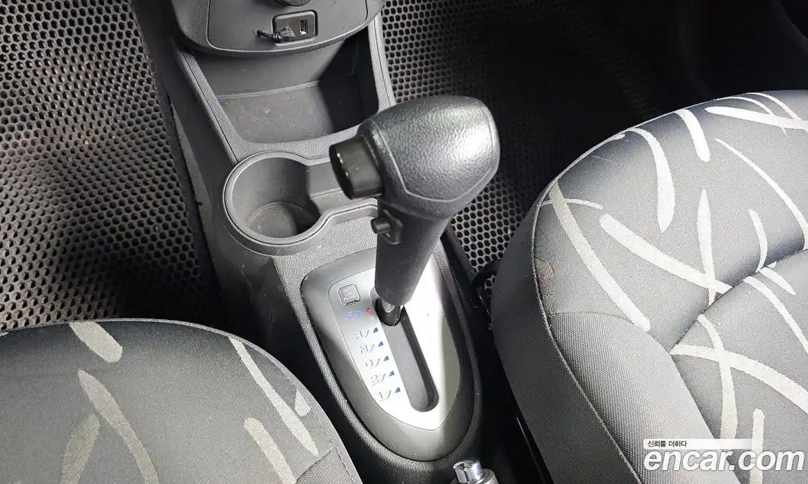 Chevrolet Spark 2013 1.0 Автомат в Москве № 104801, фото 13