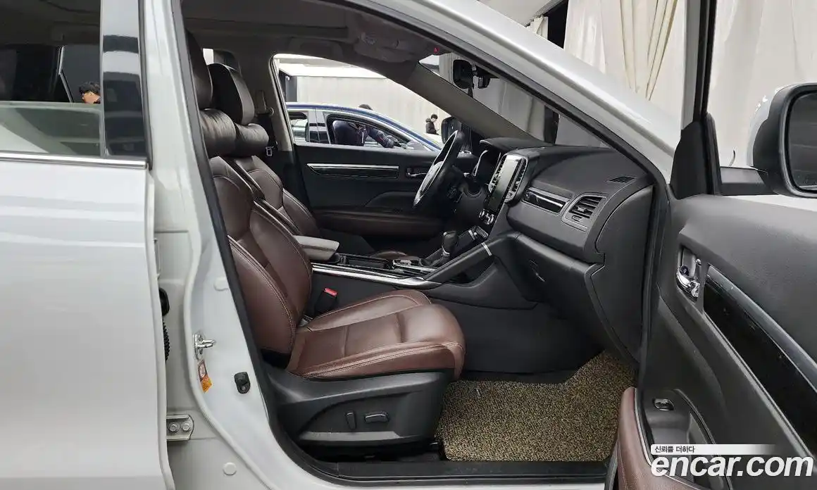 Renault QM6 2017 2.0 Автомат в Москве № 106137, фото 11