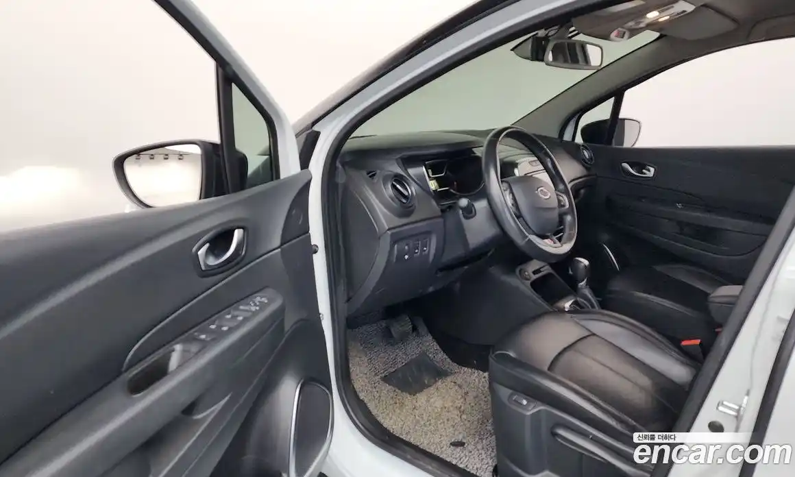 Renault QM3 2019 1.5 Автомат в Москве № 107340, фото 1