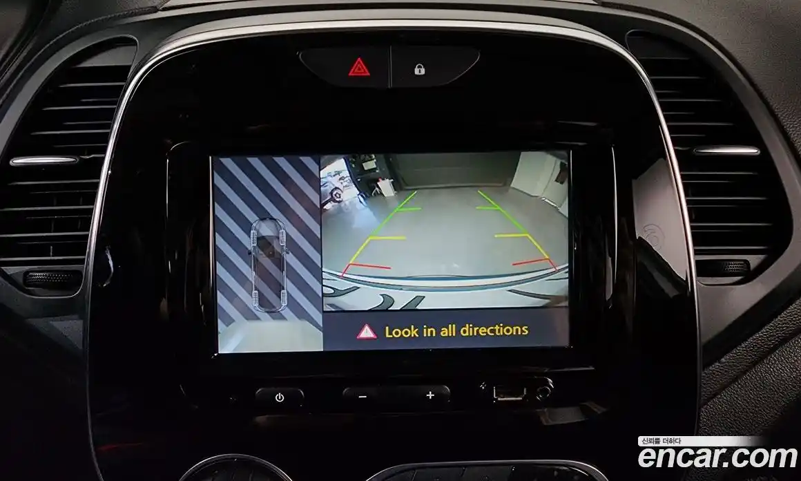 Renault QM3 2019 1.5 Автомат в Москве № 107340, фото 17