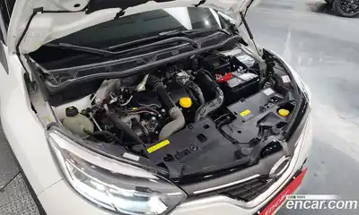 Renault QM3 2019 1.5 Автомат в Москве № 107340, миниатюра 2