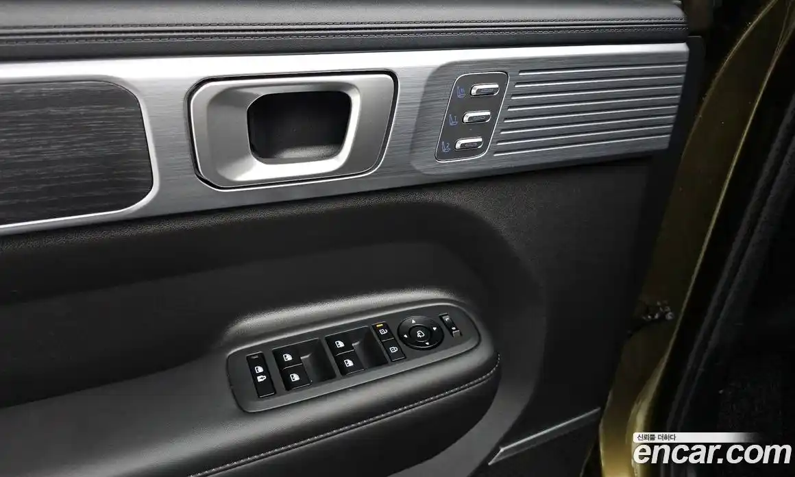 Hyundai Santa Fe 2024 1.6 Автомат в Москве № 108514, фото 17