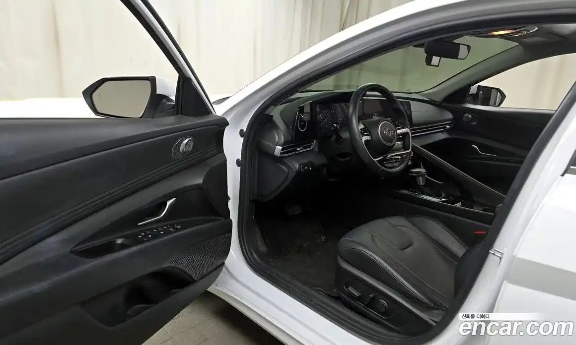 Hyundai Avante 2021 1.6 Автомат в Москве № 109992, фото 15