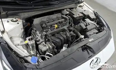 Hyundai Avante 2021 1.6 Автомат в Москве № 109992, миниатюра 5