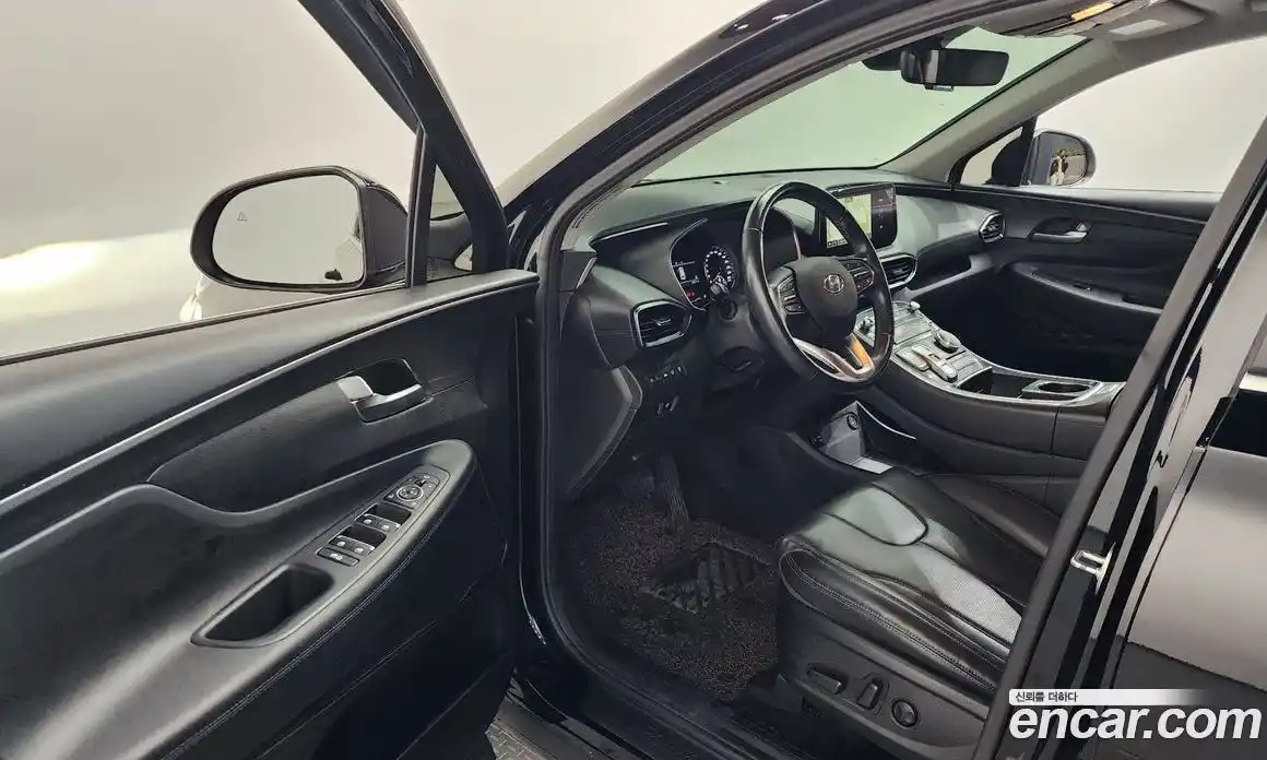 Hyundai Santa Fe 2022 2.2 Автомат в Москве № 110947, фото 11