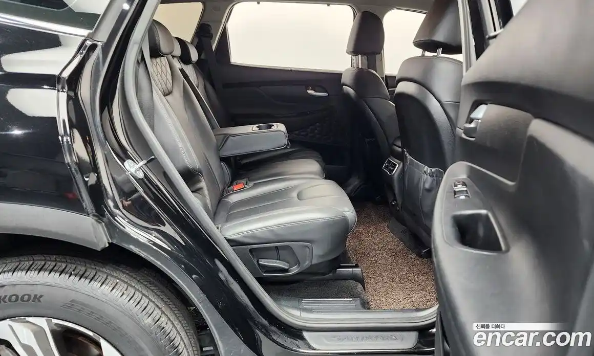 Hyundai Santa Fe 2022 2.2 Автомат в Москве № 110947, фото 18