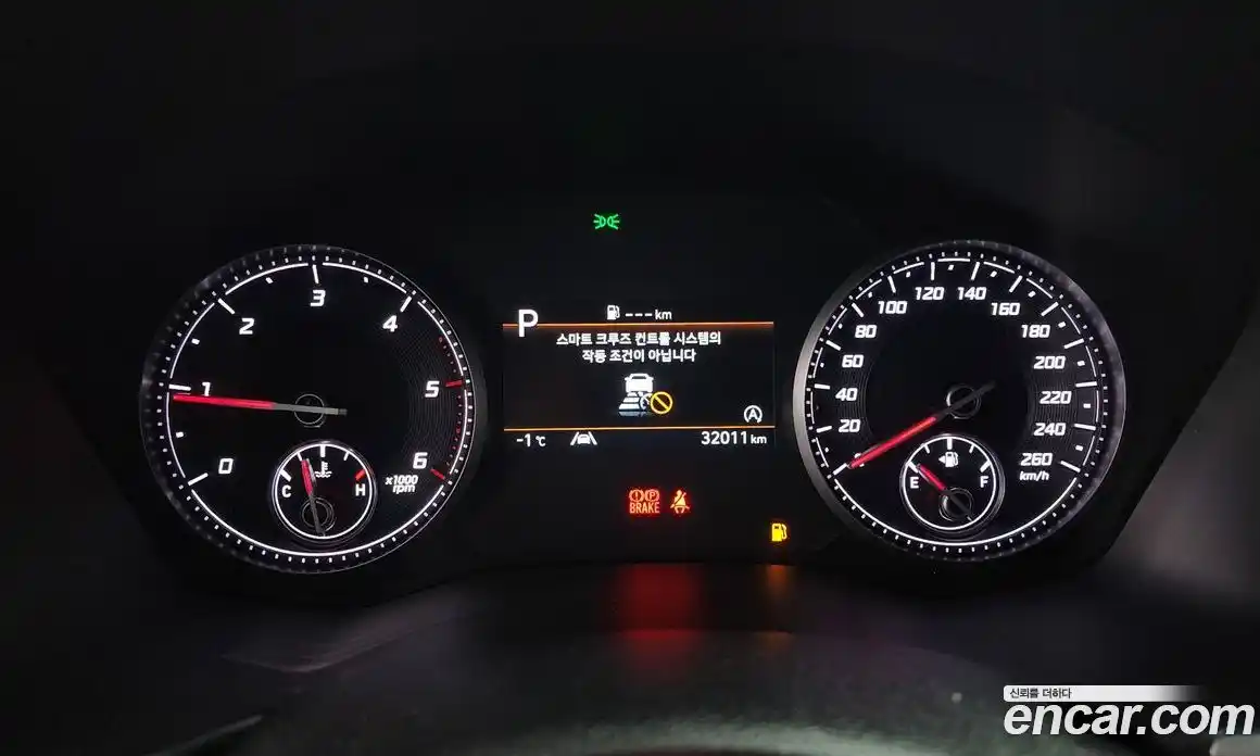 Hyundai Santa Fe 2022 2.2 Автомат в Москве № 110947, фото 4