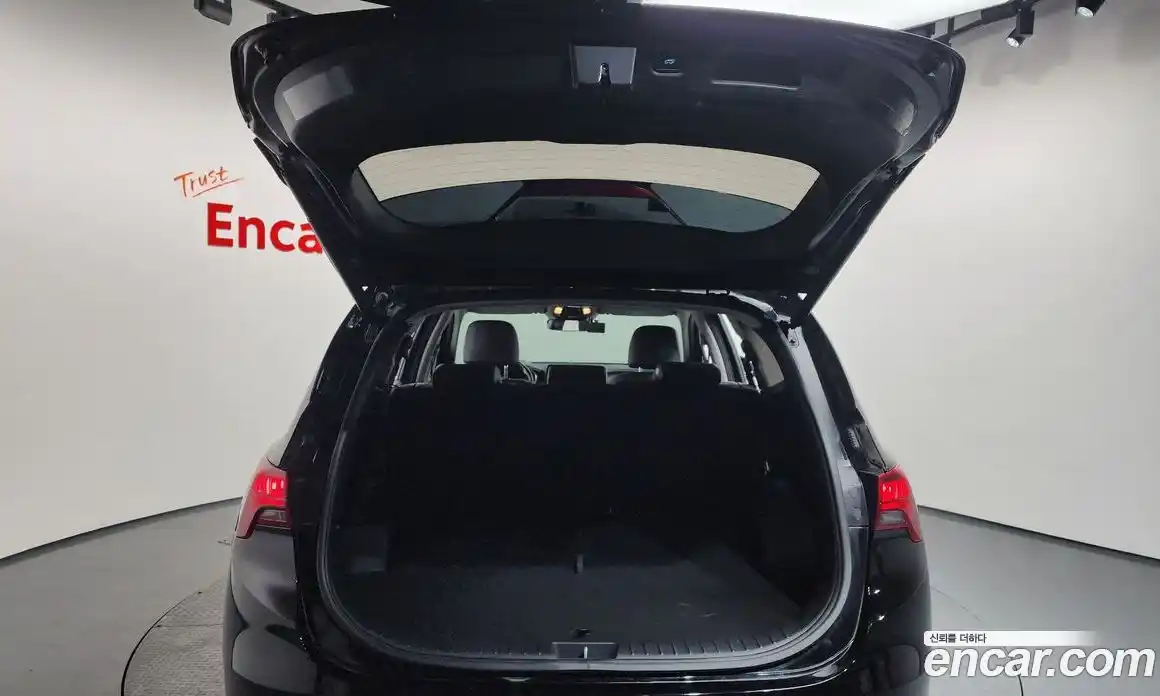 Hyundai Santa Fe 2022 2.2 Автомат в Москве № 110947, фото 9