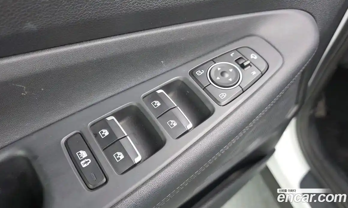 Hyundai Santa Fe 2023 1.6 Автомат в Москве № 111576, фото 18