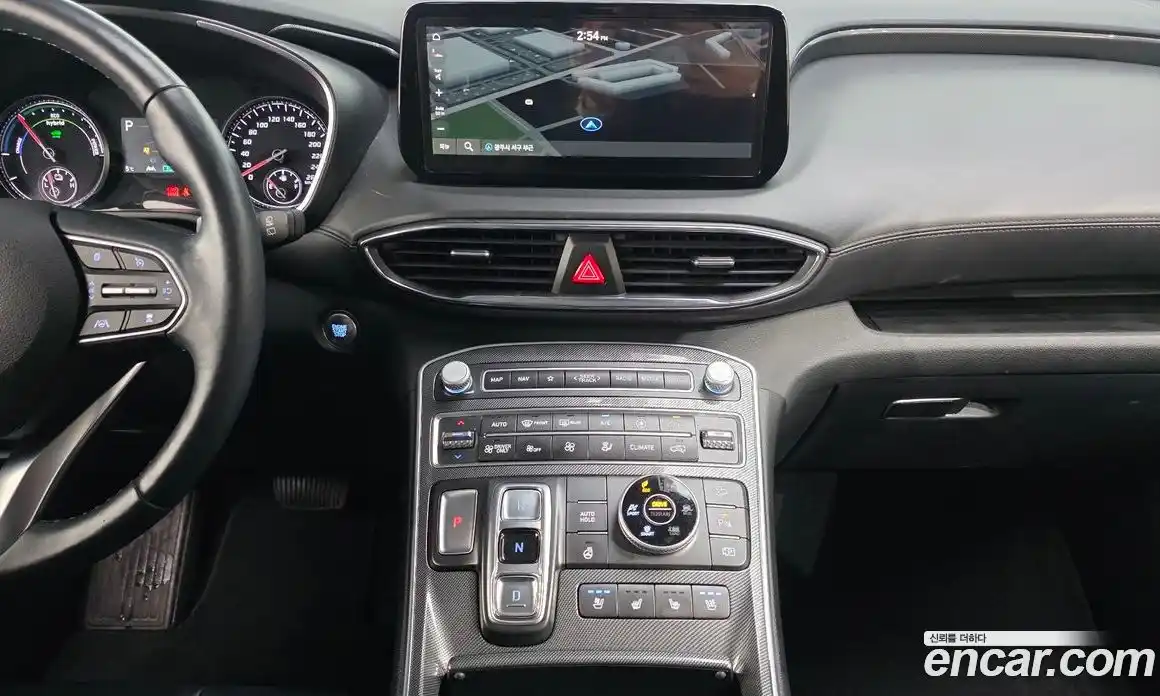 Hyundai Santa Fe 2023 1.6 Автомат в Москве № 111576, фото 7