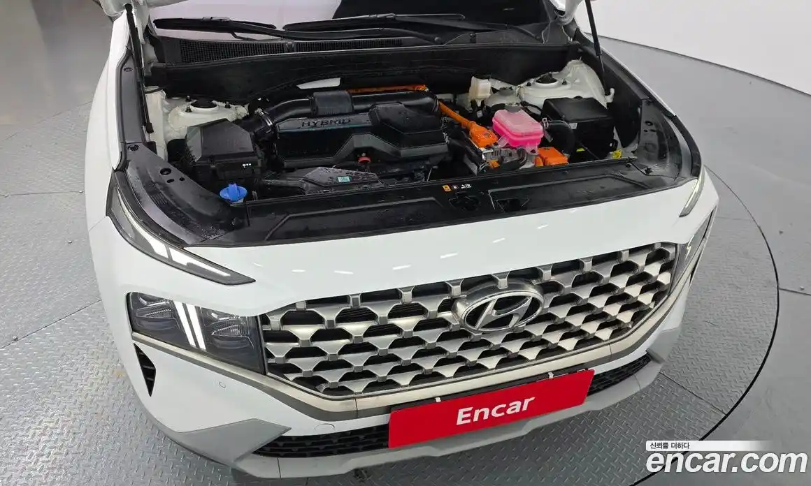 Hyundai Santa Fe 2023 1.6 Автомат в Москве № 111576, фото 8